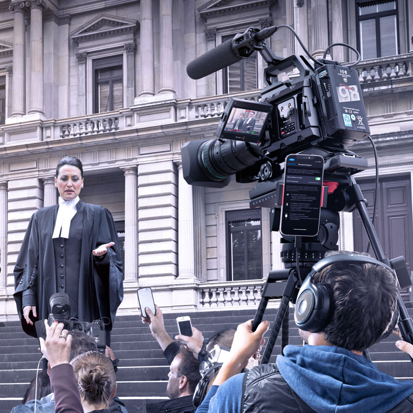 sdi. sdi video. blackmagic. blackmagic desing. ursa. broadcast. g2. ursa broadcast g2. xlr.davincci resolve. color. cine. 4k.uhd. hd. streaming. tv. television. estudio. studio. profesional. tactil. filtro neutro. nd. prores 422hq. prores 422. h265.10 bits. blackmagic raw. 4g. 5g. lcd. lut 3d. pl. ef. f. montura. ssd. bluetooth.