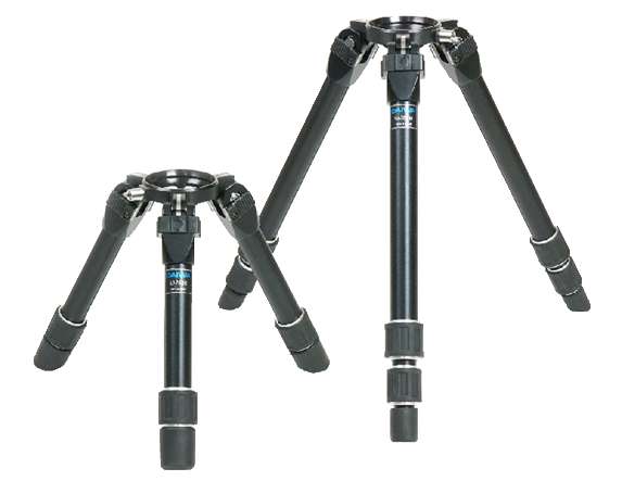 Trípodes de alta precisión de la marca Daiwa, conocidos por su estabilidad, durabilidad y diseño robusto. Ideales para fotógrafos y videógrafos profesionales que requieren un soporte confiable para cámaras y equipos de grabación en diversos entornos.