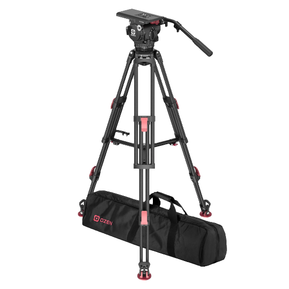 Trípodes y pedestales de alta calidad de la marca Ozen, diseñados para proporcionar estabilidad y precisión en la grabación de vídeo y fotografía profesional. Ideales para equipos de transmisión y producciones audiovisuales.