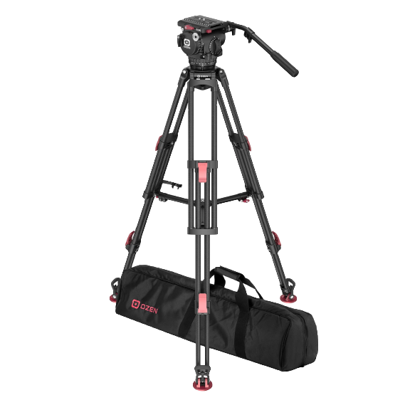 Trípodes y pedestales de alta calidad de la marca Ozen, diseñados para proporcionar estabilidad y precisión en la grabación de vídeo y fotografía profesional. Ideales para equipos de transmisión y producciones audiovisuales.